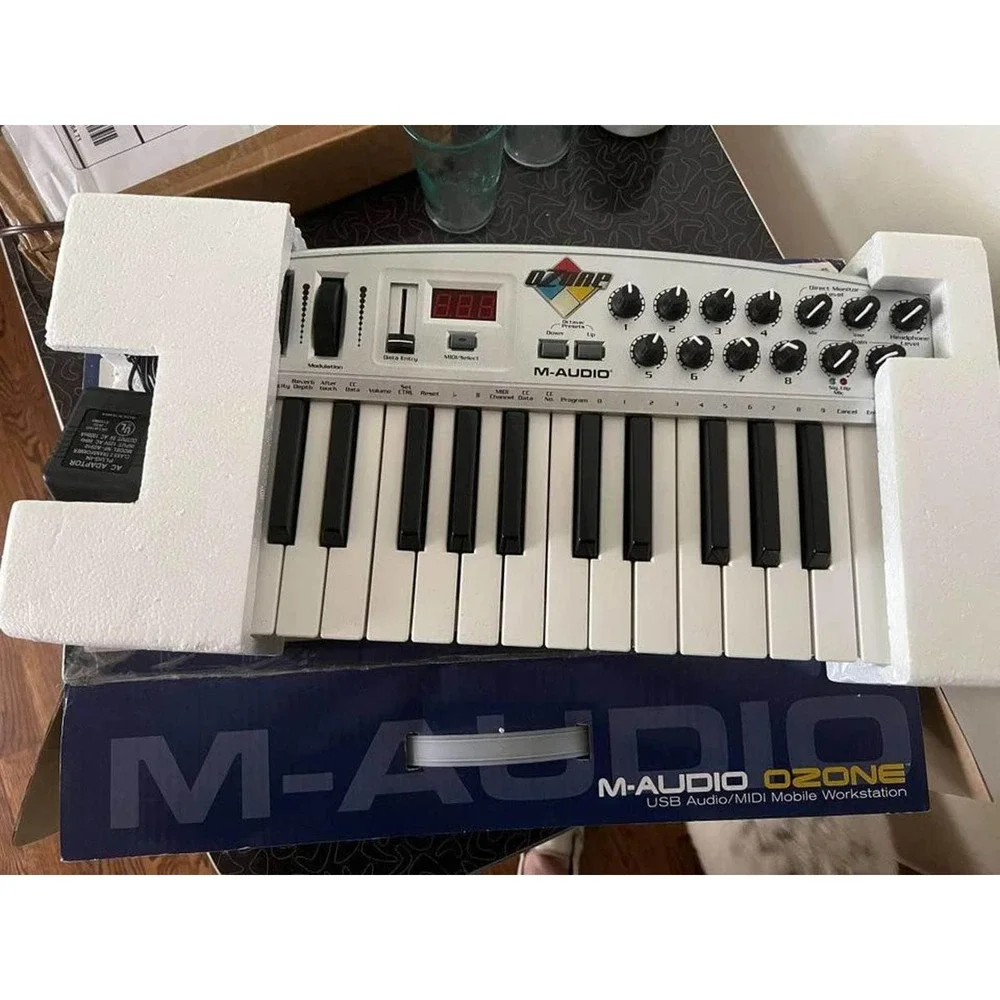 M-AUDIO OZONE MIDI USB Keyboard Controller